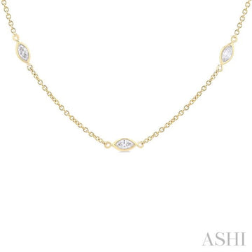 1 1/2 Ctw Marquise Cut Diamond Fashion Necklace in 14K Yellow Gold